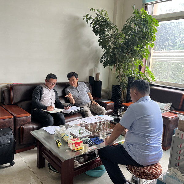 韓国人の友人の会社訪問を歓迎します