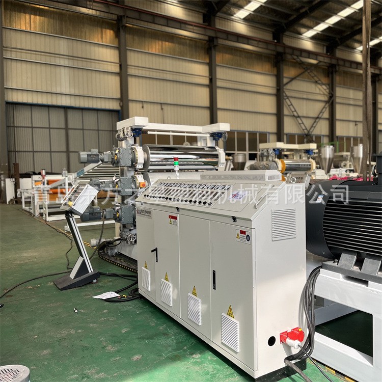 畜産用PVCダイヤモンドパターンプレート生産ラインのお客様訪問